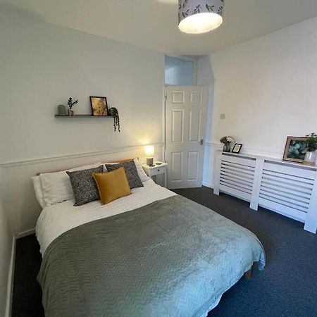 2 Bed Central Cardiff Apartment - Sleeps Five! Εξωτερικό φωτογραφία