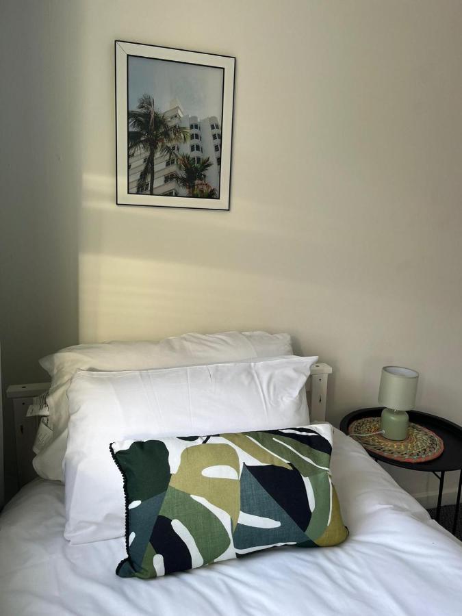 2 Bed Central Cardiff Apartment - Sleeps Five! Εξωτερικό φωτογραφία