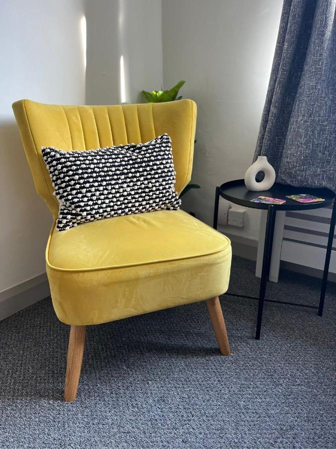 2 Bed Central Cardiff Apartment - Sleeps Five! Εξωτερικό φωτογραφία